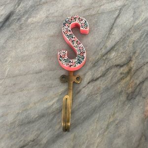 Anthropologie S Hook